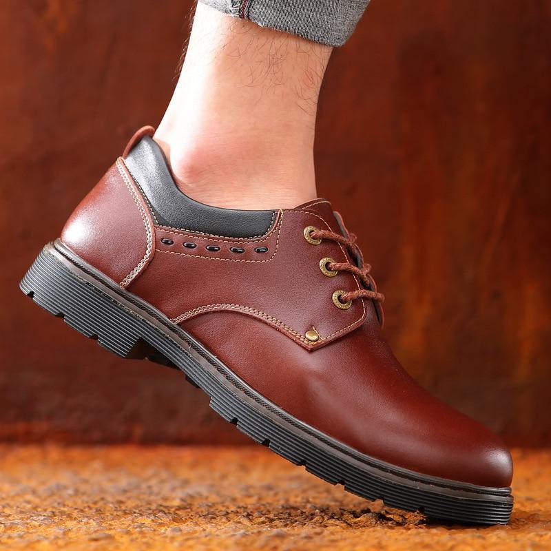 England Luxury Leather Shoes Men Formal Dress Fashion Oxfords Spring Autumn Safety shoes Lace-up Outdoor Mens Martin Shoes