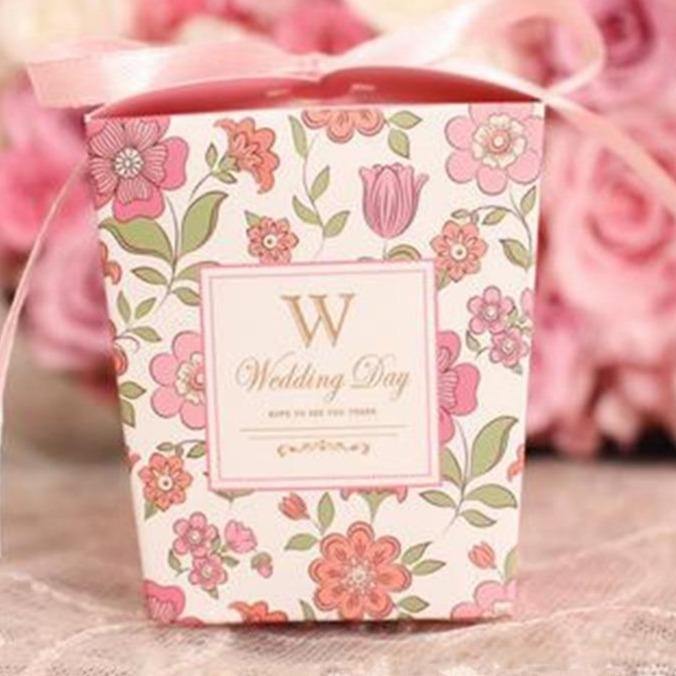 European Wedding Gift Packing Sugar Box Pink Color Ribbon Sweet Flower Bride and Groom Beautiful Wedding Decoration 50pcs